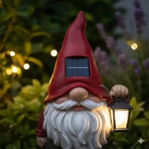 Detailansicht der Solar-Technik an gartendeko figuren beleuchtet solar